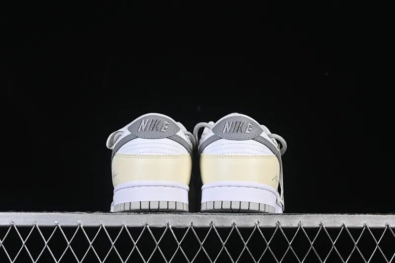 All categories Nk SB Dunk Series Nk SB Dunk Low High-end customized low-top sneakers Nike SB Dunk Low straps low-top casual sneakers HF5441-105
